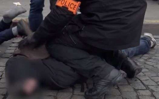 Castaner étranglé par la colère&nbsp;policière