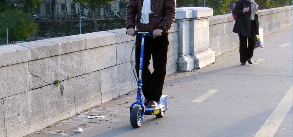 Les trottinettes électriques en libre service à Paris polluent Paris avec 13.000 tonnes de Co2 en un&nbsp;an