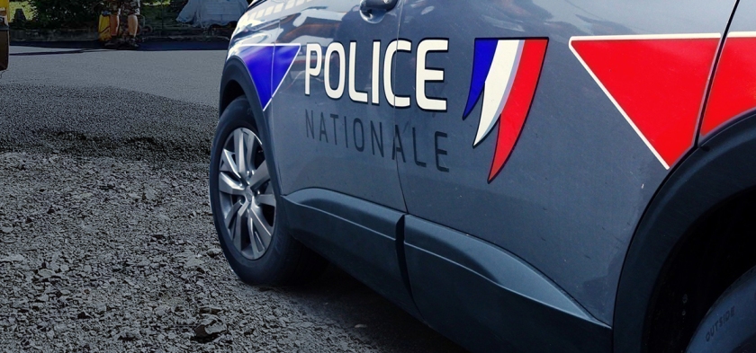 police nationale vehicule Tetiere