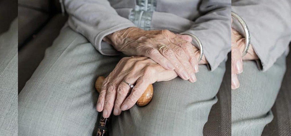 Deux faux ramoneurs bousculent et volent une femme de 99 ans à&nbsp;Paris