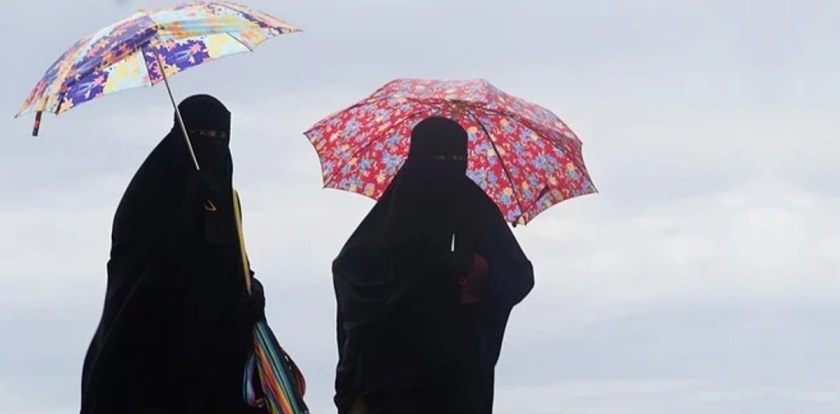 niqab parapluies tetiere